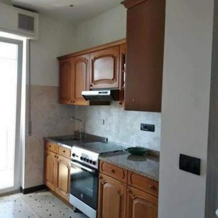 Ad Un Passo Dal Mare Apartment Savona Exterior photo