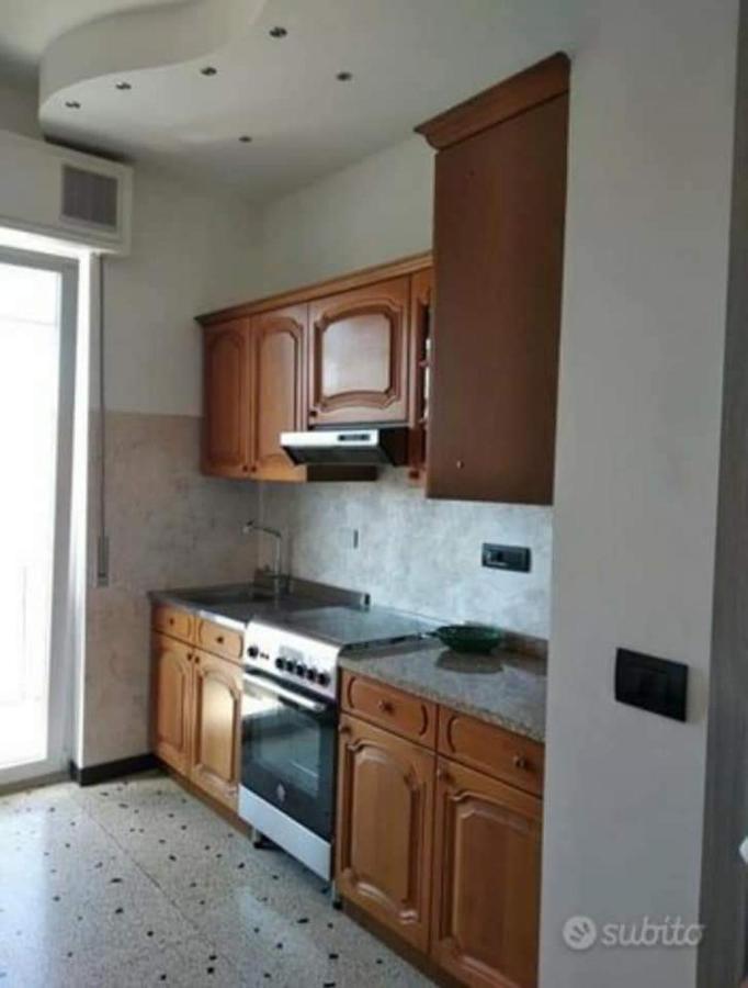 Ad Un Passo Dal Mare Apartment Savona Exterior photo